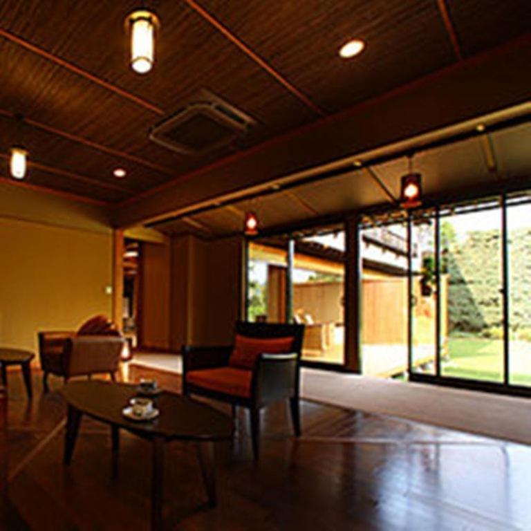 Wajoen Hotel Fuefuki Exterior photo