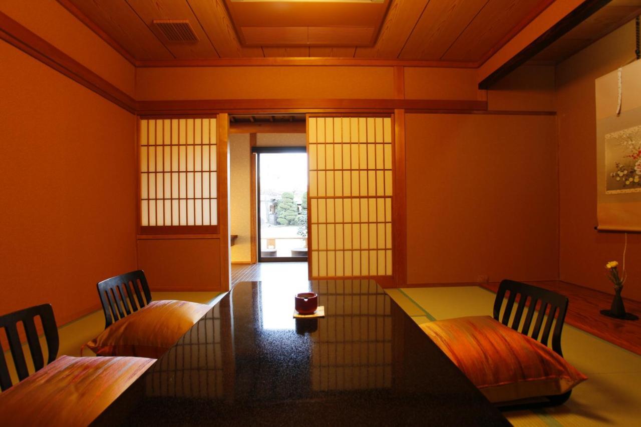 Wajoen Hotel Fuefuki Exterior photo